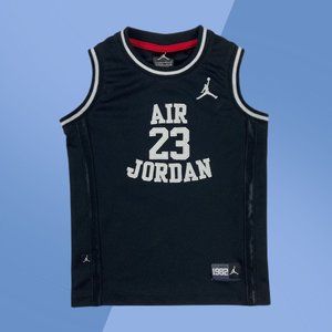 Nike Air Jordan #23 Black White Sleeveless Basketball Jersey Youth L